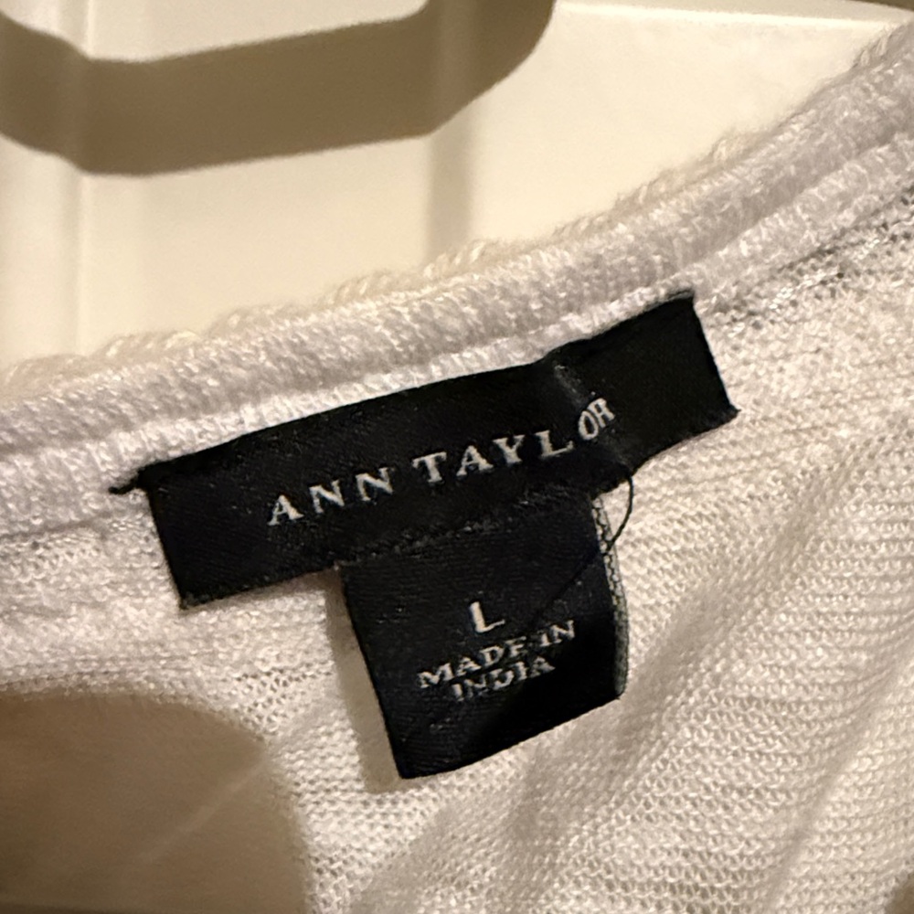 NWOT Ann Taylor White Embellished Tank Top - Picture 3 of 7